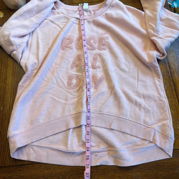 Green Tea Rosé All Day Pink Graphic Sweatshirt Large L Pullover Crewneck Fuzzy - Picture 11 of 11